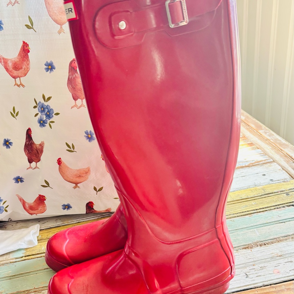 Hunter Glossy Red Rain Boots